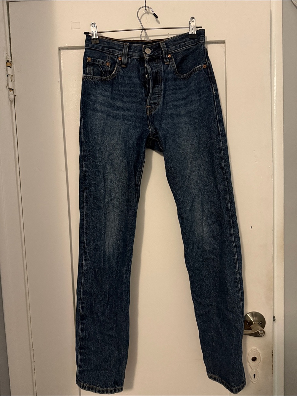 Classic Women's 501 button fly Dark Blue Jeans - Timeless Straight Fit